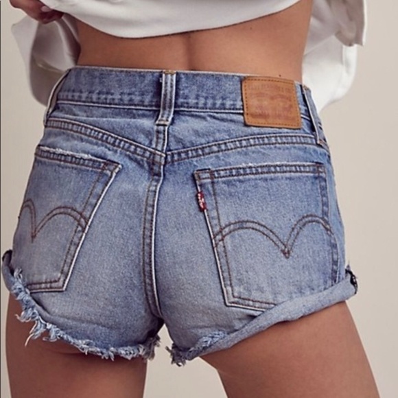 Levi's Pants - VTG Levi’s wedgie shorts, size 25